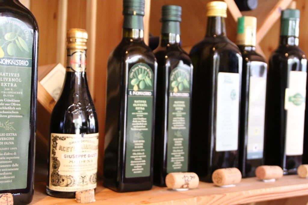 Olivenöle bei der Vinothek Gallo Nero